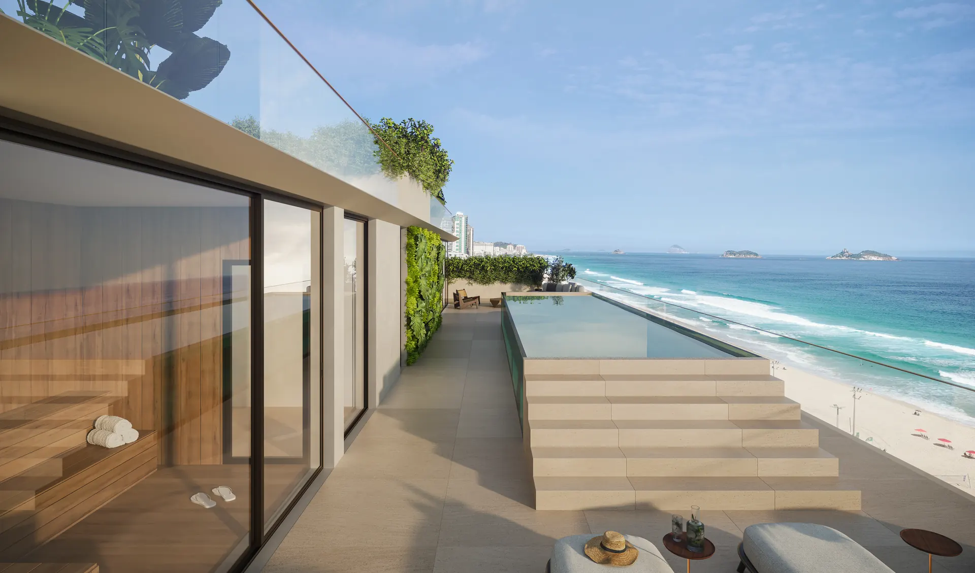 Piscina privativa da penthouse triplex, com deck e a praia ao fundo