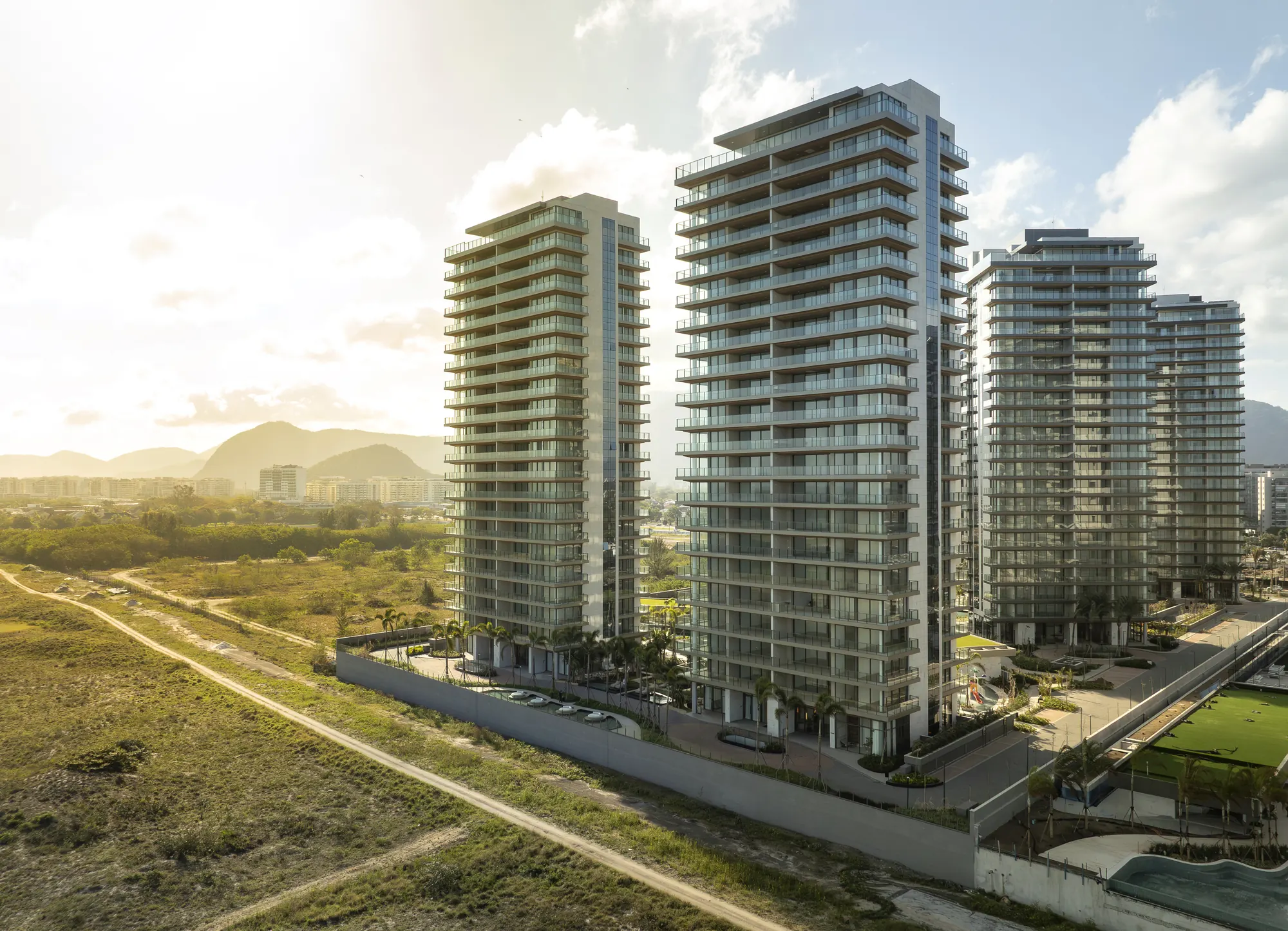 Foto real das torres do Oceana Golf
